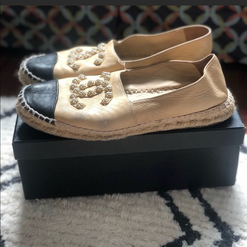 Chanel lambskin cc espadrilles size 40